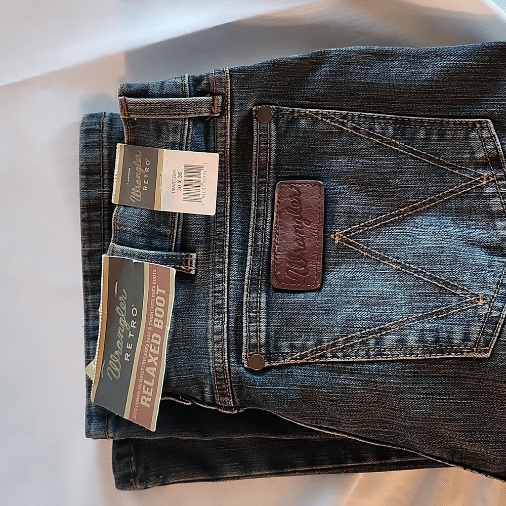 Wrangler retro jeans NWT!